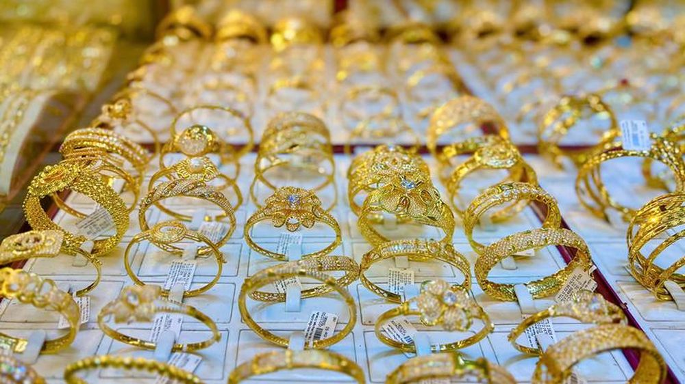 Giá vàng ngày 2/2: Vàng miếng, vàng nhẫn SJC tiếp đà 'lao dốc', giảm thêm 3,4 triệu đồng/lượng