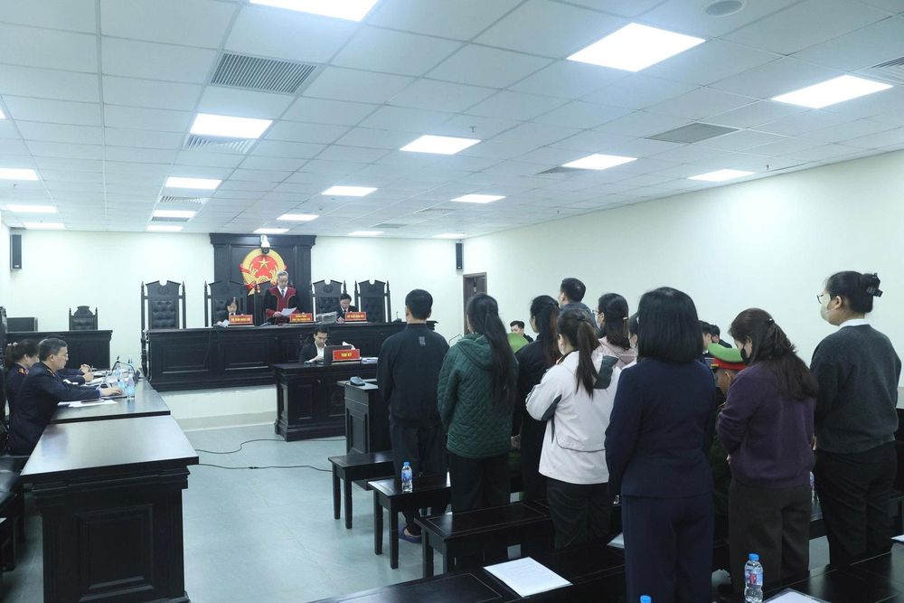 'Bà trùm' trong đường dây buôn lậu hơn nửa tấn vàng lĩnh 10 năm tù