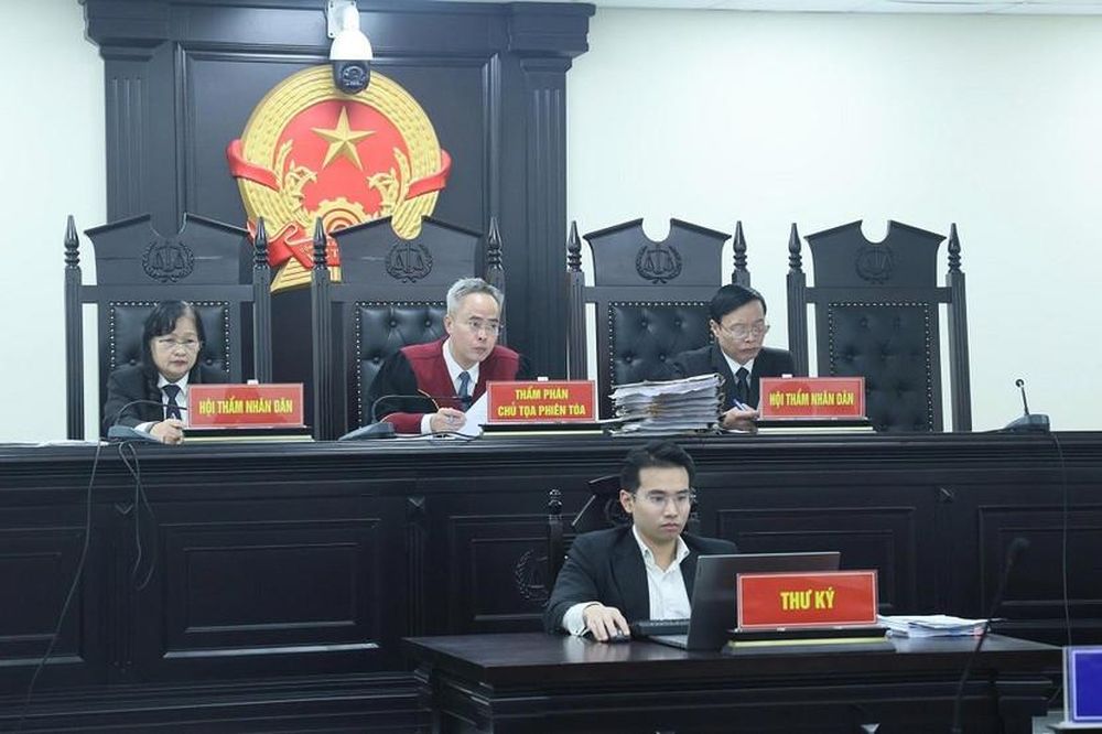 'Bà trùm' đường dây buôn lậu hơn nửa tấn vàng lĩnh án tù