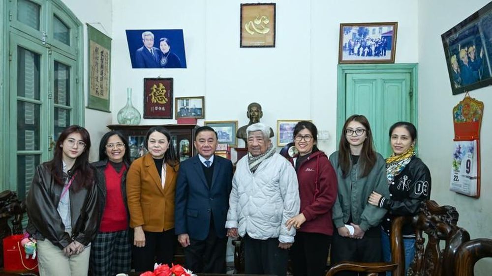 Tin nổi bật ngày 9/2: Tổng Bí thư Tô Lâm thăm, chúc Tết tại Thành phố Hồ Chí Minh, Tây Ninh; Thủ tướng Phạm Minh Chính chủ trì lễ phát động 2 phong trào thi đua