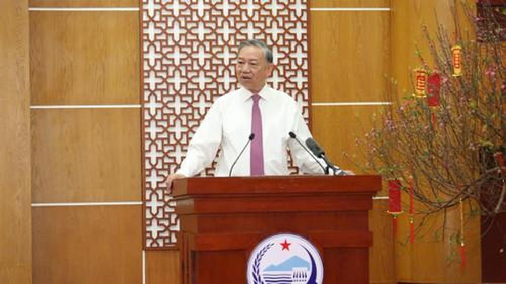 Tin nổi bật ngày 9/2: Tổng Bí thư Tô Lâm thăm, chúc Tết tại Thành phố Hồ Chí Minh, Tây Ninh; Thủ tướng Phạm Minh Chính chủ trì lễ phát động 2 phong trào thi đua