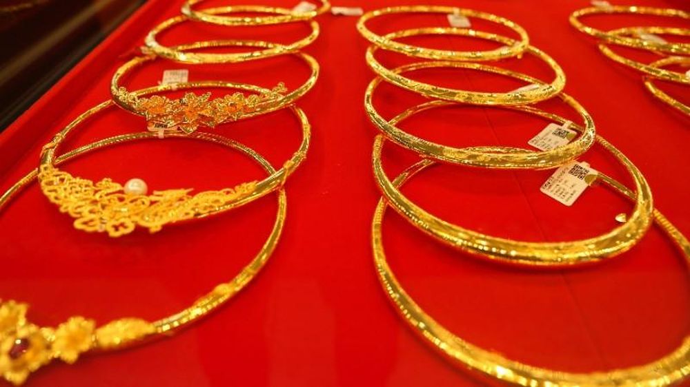 Giá vàng ngày 11/2: Vàng miếng SJC neo ở mức 181 triệu đồng/lượng