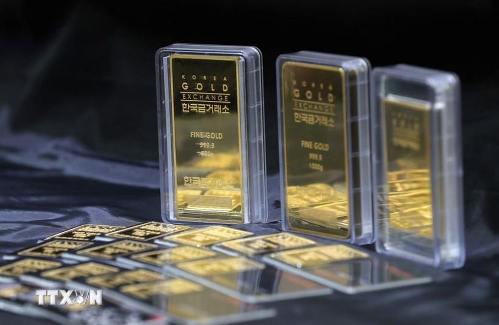 Giá vàng thế giới tăng nhẹ nhờ kỳ vọng Fed sớm hạ lãi suất