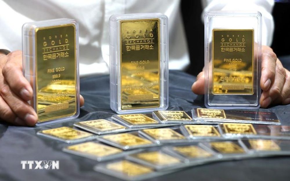 Giá vàng vẫn loanh quanh ngưỡng 5.000 USD mỗi ounce