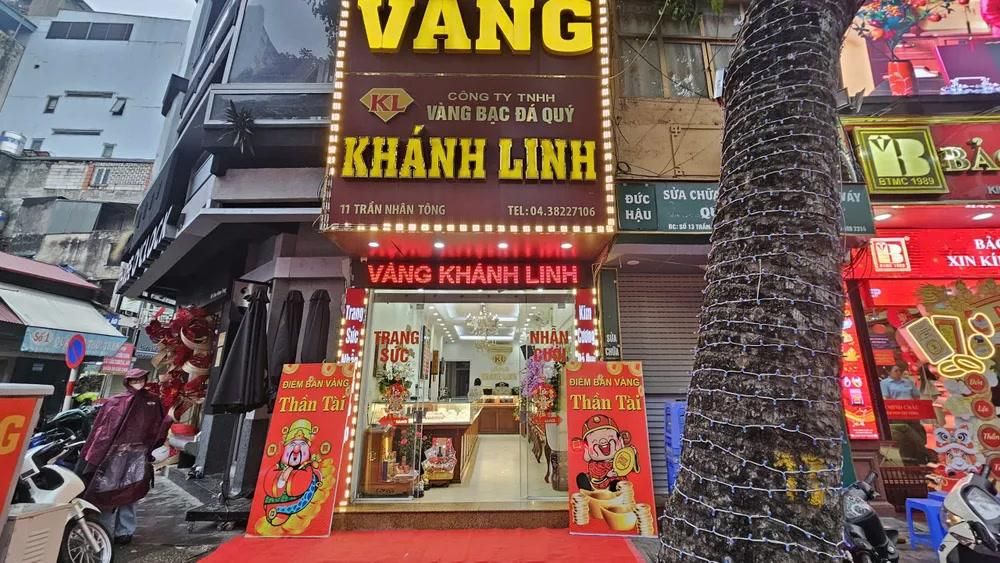 Vàng bất ngờ giảm trong ngày Vía Thần tài