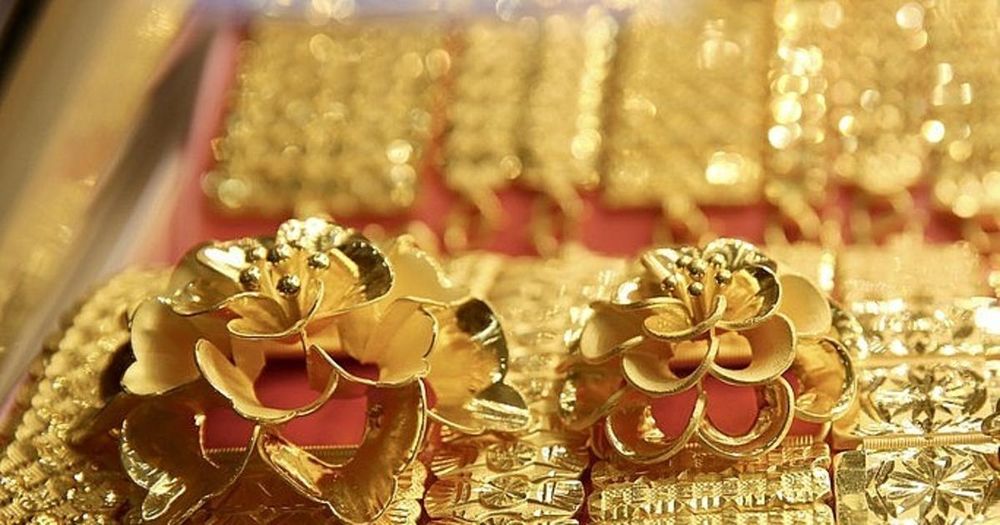 Giá vàng trong nước đồng loạt giảm 1,3 triệu đồng/lượng