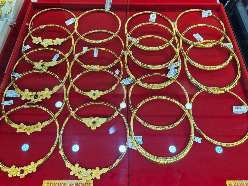 Sáng 17-3, giá vàng trong nước giảm nửa triệu đồng mỗi lượng