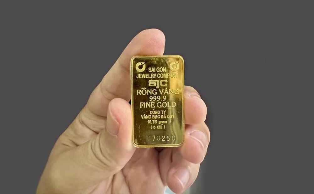 Giá vàng hôm nay (28/5): SJC rơi xuống 159 triệu đồng/lượng