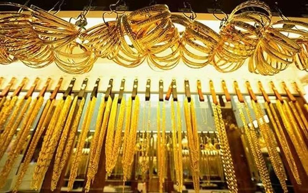 Giá vàng tuột mốc 160 triệu đồng/lượng