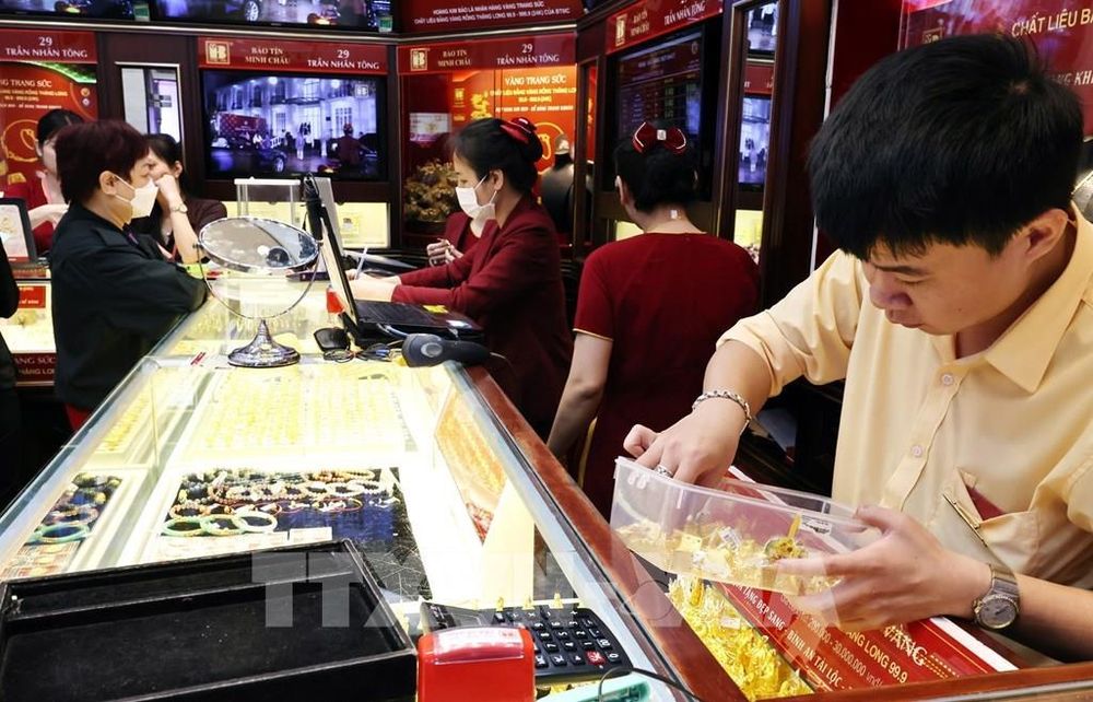 Giá vàng chiều 14/8: Vàng SJC giảm bao nhiêu?