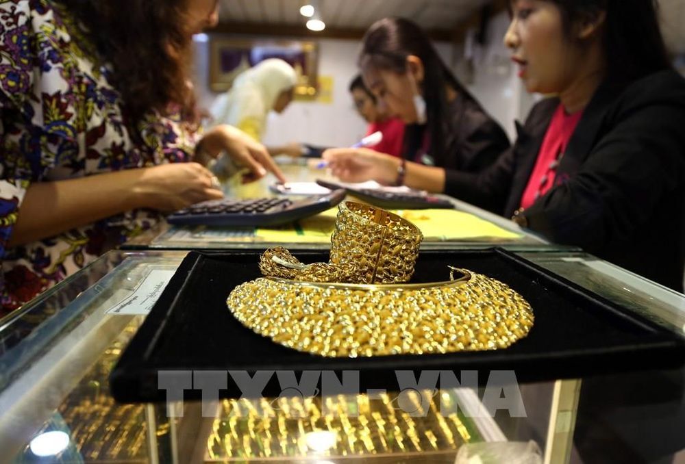 Giá vàng châu Á duy trì sát mức 4.470 USD/ounce