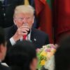 Trump có một sở thích kỳ quái đến mức phải đặt riêng nút bấm trong Phòng Bầu dục