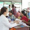 Tư vấn sức khỏe, cấp thuốc miễn phí cho người dân xã đảo TPHCM