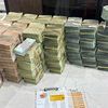 Người đàn ông ở Vĩnh Long trúng số 32 tỷ, nhận thưởng toàn bộ bằng tiền mặt