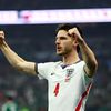 10 người tuyển Anh hạ Mexico để vào tứ kết World Cup