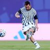Vì sao tuyển Argentina đeo băng đen trong trận gặp Thụy Sĩ?
