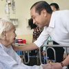 Lãnh đạo HĐND TPHCM thăm Mẹ Việt Nam Anh hùng, thương binh tiêu biểu