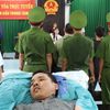 Nạn nhân vụ 'bị đánh đến thân tàn ma dại' ở Đắk Lắk nằm trên cáng dự tòa