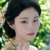 Dàn mỹ nữ đang đe dọa Địch Lệ Nhiệt Ba