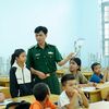 Lớp học hè của các thầy giáo quân hàm xanh