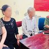 Người đàn ông mang 5 chỉ vàng đi bán, chủ tiệm lập tức đưa đến công an