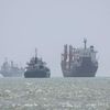 Iran nã tên lửa vào tàu sân bay, tàu khu trục Mỹ