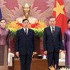 Việt Nam bắn 21 loạt đại bác chào đón Nhà Vua Thái Lan và Hoàng hậu