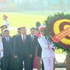 Đoàn đại biểu Quốc hội vào Lăng viếng Chủ tịch Hồ Chí Minh