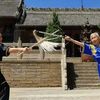 Võ phái kỳ lạ ở Trung Quốc dùng phất trần, tẩu thuốc làm binh khí