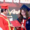 Tỷ lệ sinh viên tốt nghiệp giỏi, xuất sắc tăng cao, nhà trường liệu có 'vô can'?