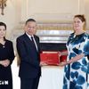 Tổng Bí thư, Chủ tịch nước Tô Lâm và phu nhân thăm, tặng sách cho Thư viện Hoàng gia Bỉ