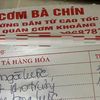 Ghé quán cơm bình dân, tài xế bức xúc vì nửa con gà giá 300.000 đồng