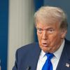 Tổng thống Mỹ Donald Trump treo thưởng 1 triệu USD cho thông tin về gian lận bầu cử