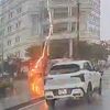 Người phụ nữ bị sét đánh nguy kịch khi đang lái xe máy