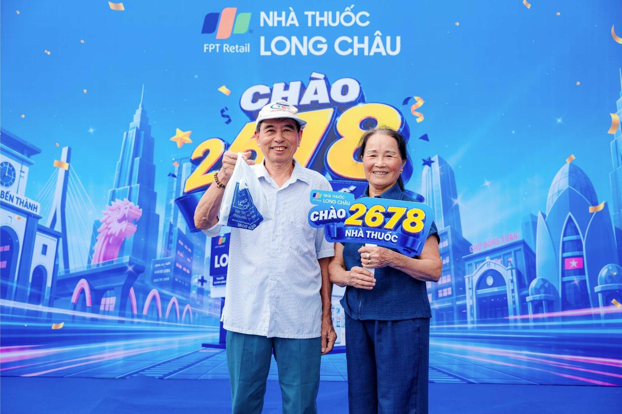  Mạng lưới 2.678 nhà thuốc, hơn 230 trung tâm tiêm chủng tạo nền tảng vững chắc để Long Châu triển khai hiệu quả chương trình chăm sóc sức khỏe cộng đồng.