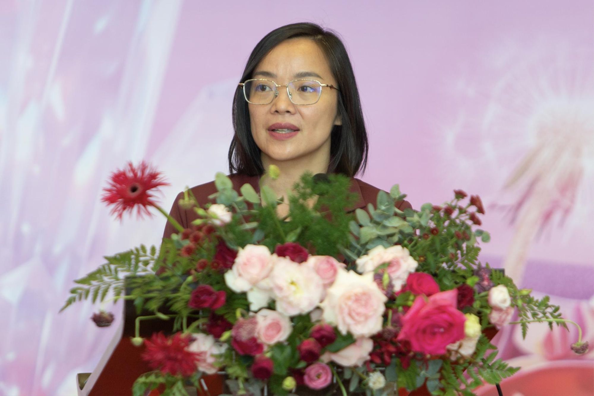  Bà Ngô Thị Hương, Tổng giám đốc Vinpearl, phát biểu tại sự kiện. 