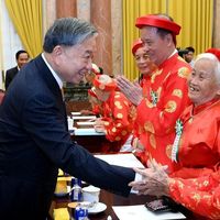 [Ảnh] Tổng Bí thư, Chủ tịch nước Tô Lâm gặp mặt 85 đại biểu người cao tuổi tiêu biểu toàn quốc