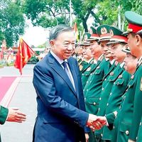 Tổng Bí thư, Chủ tịch nước Tô Lâm làm việc với Sư đoàn Bộ binh cơ giới 308