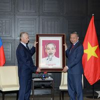 Tổng Bí thư, Chủ tịch nước Tô Lâm tiếp đại biểu Hội Cựu chiến binh Nga và Hội Hữu nghị Nga - Việt