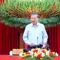 [Ảnh] Tổng Bí thư, Chủ tịch nước Tô Lâm làm việc với Ban Chỉ đạo Tổng kết 100 năm Đảng lãnh đạo cách mạng Việt Nam