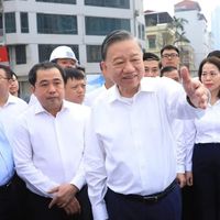 Tổng Bí thư, Chủ tịch nước Tô Lâm: Quản lý chặt chẽ quy hoạch xây dựng hai bên tuyến đường