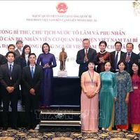 Tổng Bí thư, Chủ tịch nước Tô Lâm và Phu nhân gặp đại diện cộng đồng người Việt Nam tại châu Âu