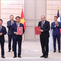 Tổng Bí thư, Chủ tịch nước Tô Lâm chứng kiến Lễ trao các văn kiện hợp tác giữa Việt Nam - Pháp