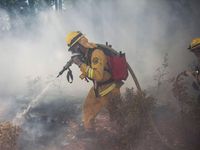 Lính cứu hỏa Mỹ thua 'giặc lửa' ở Yosemite