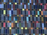Tòa nhà văn phòng rực rỡ sắc màu tại Iran