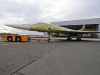 'Thiên Nga trắng' Tu-160M2 chính thức lộ diện