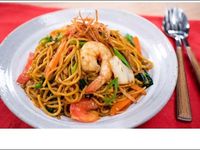 Mì xào tôm - món ăn nhẹ cho bữa sáng đầy năng lượng