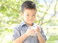 Nguyên tắc ăn uống giúp con luôn khỏe mạnh suốt mùa hè