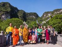 Gỡ 'nút thắt' cho chính sách thị thực ở Việt Nam cách nào?