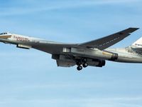 Cú tăng tốc kinh hoàng của Tu-160 khiến F-35 'hít khói' bị xác định là không có thật